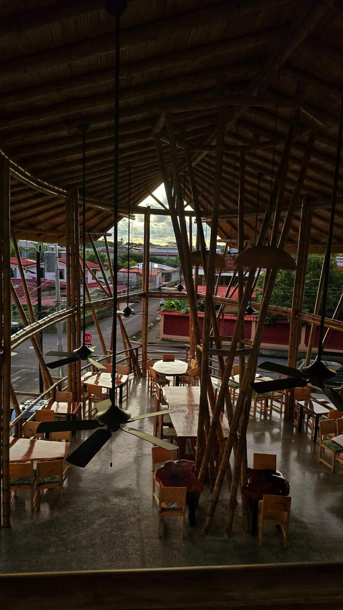 Bonding Coffee Roaster Cafe & Hotel Quepos Eksteriør bilde