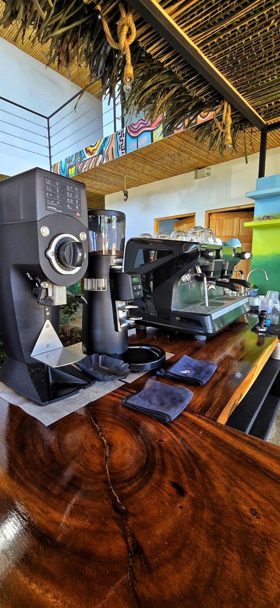 Bonding Coffee Roaster Cafe & Hotel Quepos Eksteriør bilde